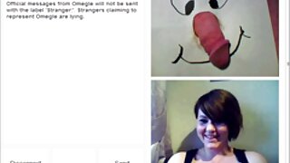 Blowjob ir rankų darbas su alyvuotais papais