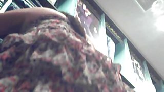 Karštas blowjob iš gundančios slaugės