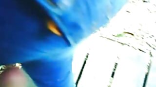 Mano krūtinė GF suteikia man blowjob