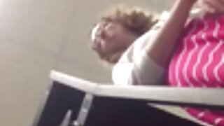 Blowjob ir aistringas seksas prieš veidrodį