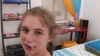 Taigi graži raudonplaukė mergina mėgaujasi seksu, o kiti mėgaujasi seksu